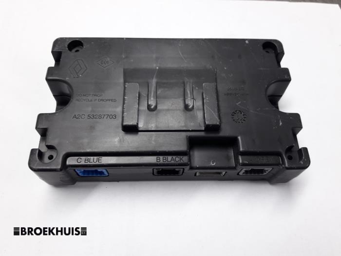 Begagnade Bluetooth-modul Renault Kangoo Express (FW) 1.5 dCi 110 Pris € 35,00 Marginaltabell erbjuds av Autobedrijf Broekhuis B.V.