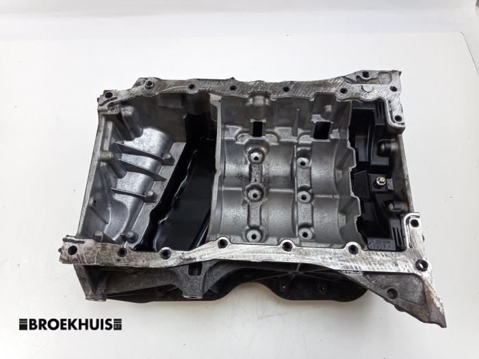 Gebrauchte Ölwanne Renault Master III (FV) 2.3 dCi 100 16V FWD Preis € 90,75 Mit Mehrwertsteuer angeboten von Autobedrijf Broekhuis B.V.