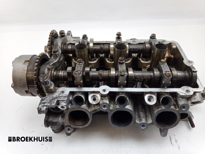 Cylinder head Mitsubishi Space Star 1.0 12V - 3A90