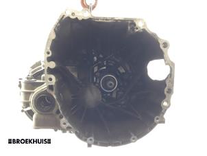 Used Gearbox Renault Koleos I 2.5 16V Price € 440,00 Margin scheme offered by Autobedrijf Broekhuis B.V.