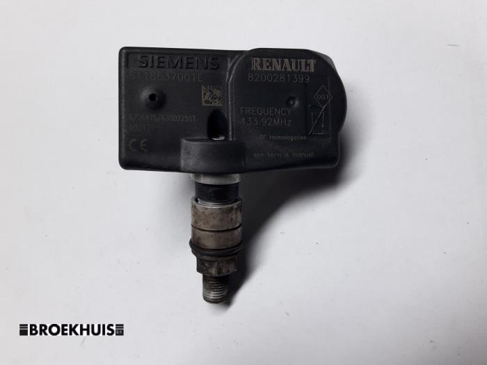 Begagnade Däcktryckssensor Renault Scénic II (JM) 1.9 dCi 120 Pris € 10,00 Marginaltabell erbjuds av Autobedrijf Broekhuis B.V.