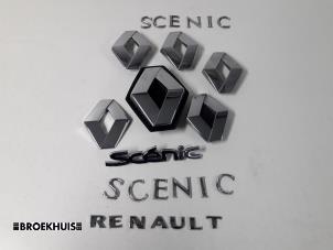 Used Emblem Renault Scénic II (JM) Price € 15,00 Margin scheme offered by Autobedrijf Broekhuis B.V.