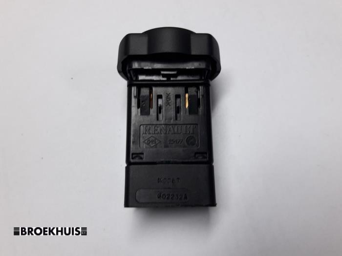 Panic lighting switch from a Dacia Duster (HS) 1.6 16V 2010