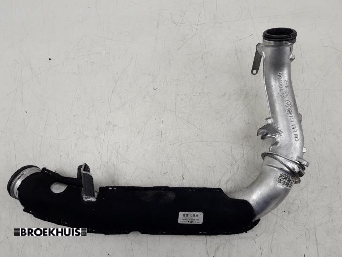 Gebrauchte Intercooler Rohr Mercedes C (W205) C-200d 1.6 Turbo 16V Preis € 50,00 Margenregelung angeboten von Autobedrijf Broekhuis B.V.