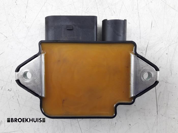 Glow plug relay Mercedes C C200d 1.6 Turbo 16V A6549003300