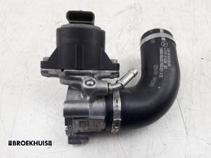 Used EGR valve Mercedes C (W205) C-200d 1.6 Turbo 16V Price € 150,00 Margin scheme offered by Autobedrijf Broekhuis B.V.