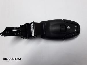 Used Steering wheel mounted radio control Peugeot 407 SW (6E) 2.0 HDiF 16V Price € 15,00 Margin scheme offered by Autobedrijf Broekhuis B.V.