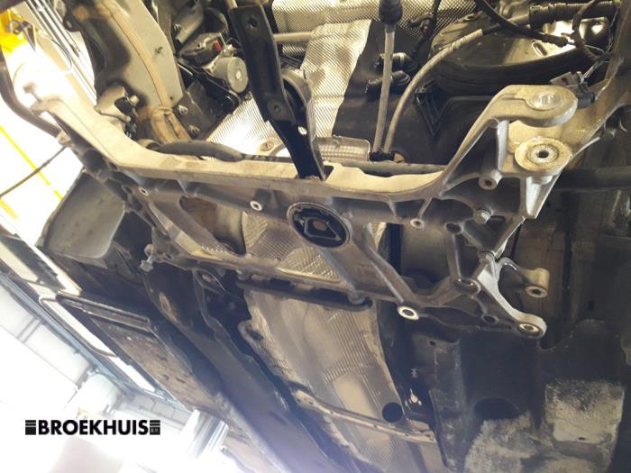 Begagnade Underram Volkswagen Passat Variant (3G5) 1.6 TDI 16V Pris € 100,00 Marginaltabell erbjuds av Autobedrijf Broekhuis B.V.