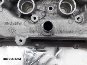 Ventildeckel van een Renault Kadjar (RFEH) 1.2 Energy TCE 130 2016