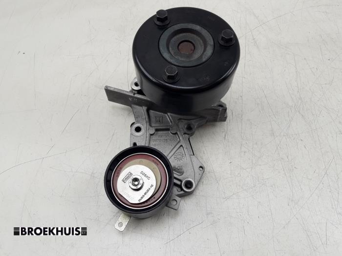 Begagnade Vattenpump Ford Kuga II (DM2) 1.5 EcoBoost 16V 120 Pris € 40,00 Marginaltabell erbjuds av Autobedrijf Broekhuis B.V.