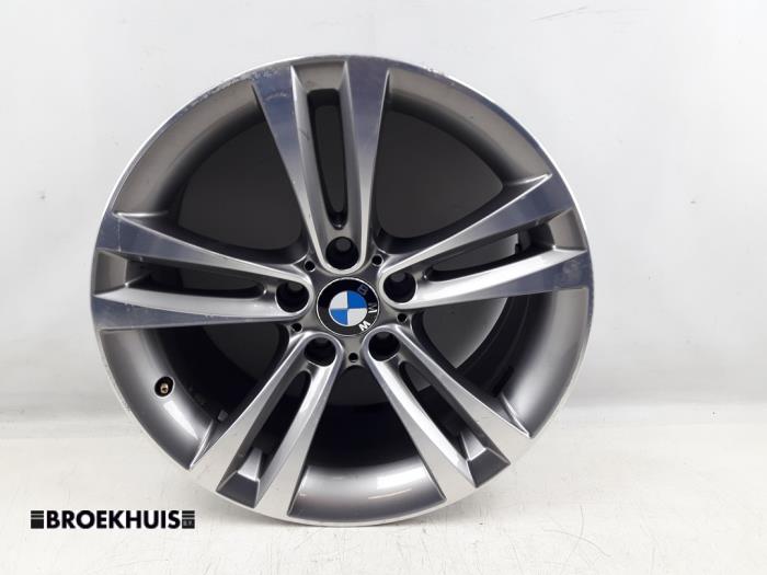 Wheel from a BMW 3 serie (F30) 328i 2.0 16V 2012