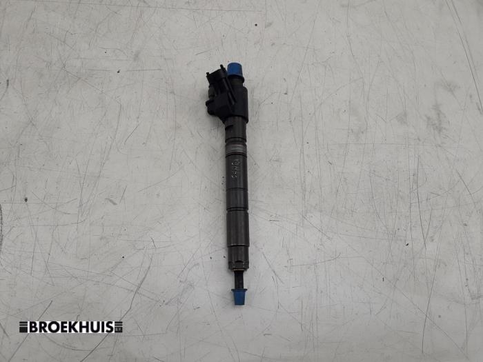 Usagé Injecteurs Volvo V70 (BW) 2.4 D 20V Prix € 75,00 Règlement à la marge proposé par Autobedrijf Broekhuis B.V.