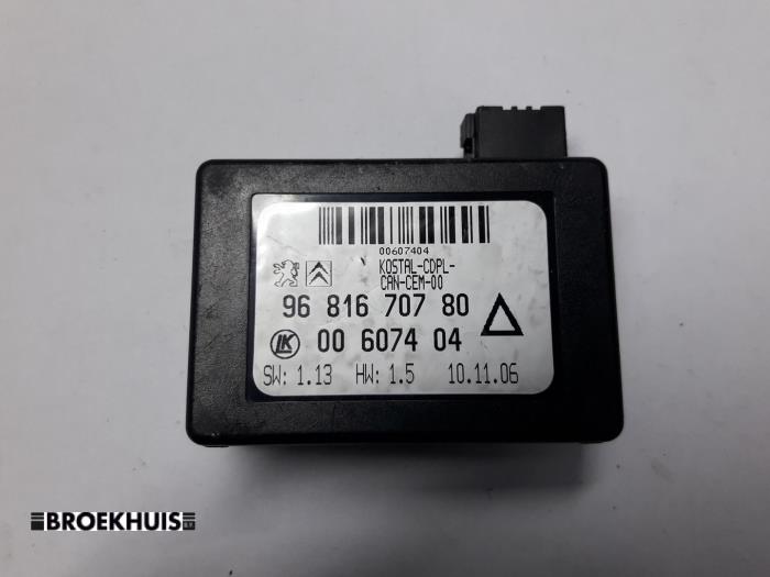 Begagnade Regnsensor Peugeot 207/207+ (WA/WC/WM) 1.6 HDi 16V Pris € 20,00 Marginaltabell erbjuds av Autobedrijf Broekhuis B.V.