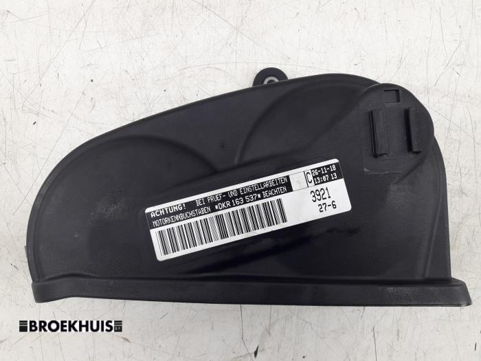 Usagé Couvercle de distribution Volkswagen Golf VII (AUA) 1.0 TSI 12V BlueMotion Prix € 12,50 Règlement à la marge proposé par Autobedrijf Broekhuis B.V.