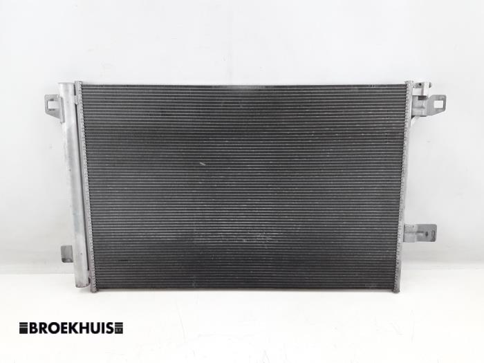Usagé Radiateur clim Volkswagen Transporter T6 2.0 TDI 150 Prix € 121,00 Prix TTC proposé par Autobedrijf Broekhuis B.V.