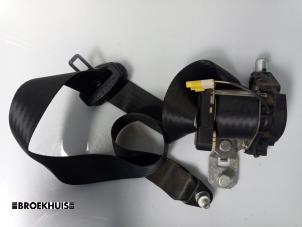 Used Seatbelt tensioner, right Iveco New Daily IV 35C14V, 35C14V/P, 35S14V, 35S14V/P Price € 60,00 Inclusive VAT offered by Autobedrijf Broekhuis B.V.