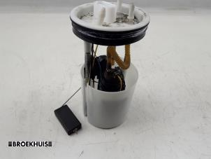 Used Electric fuel pump Volkswagen Polo V (6R) 1.4 16V Price € 45,00 Margin scheme offered by Autobedrijf Broekhuis B.V.