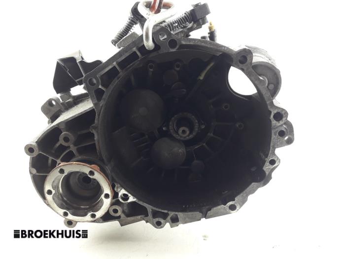 Gebrauchte Getriebe Volkswagen Golf VII Variant (AUVV) 2.0 TDI 150 16V Preis € 450,00 Margenregelung angeboten von Autobedrijf Broekhuis B.V.