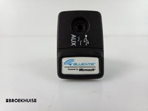 Używane Zlacze AUX/USB Fiat Punto Evo (199) 1.3 JTD Multijet 85 16V Euro 5 Cena € 15,00 Procedura marży oferowane przez Autobedrijf Broekhuis B.V.