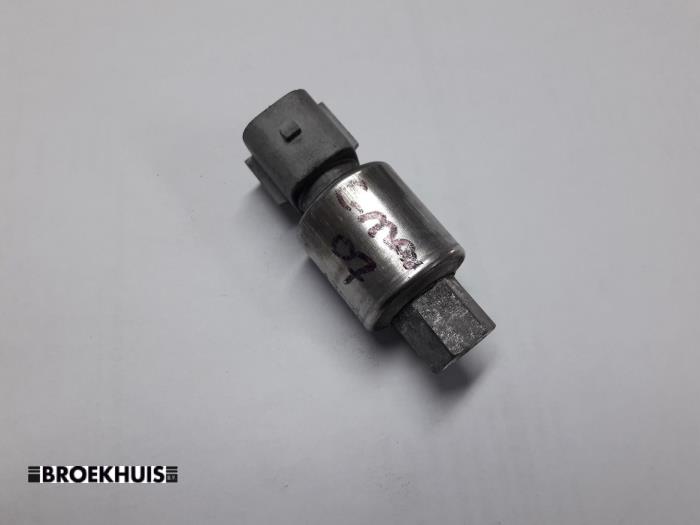 Begagnade Trycksensor, luftkonditionering Ford Focus C-Max 1.6 TDCi 16V Pris € 10,00 Marginaltabell erbjuds av Autobedrijf Broekhuis B.V.