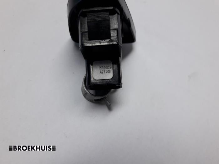 Electric window switch from a Ford Ka II 1.2 2010