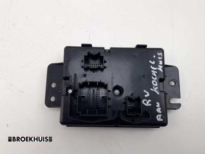 Usados Módulo Climatronic Chrysler Pacifica 3.6 V6 24V Precio € 50,00 Norma de margen ofrecido por Autobedrijf Broekhuis B.V.