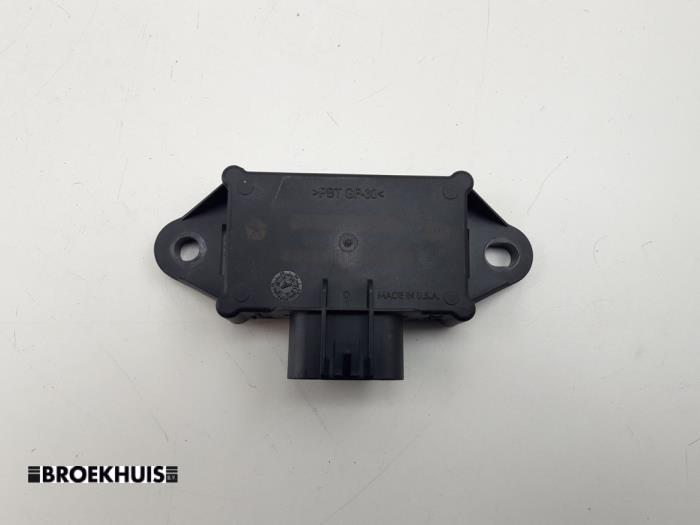 Usados Módulo bomba de combustible Chrysler Pacifica 3.6 V6 24V Precio € 75,00 Norma de margen ofrecido por Autobedrijf Broekhuis B.V.