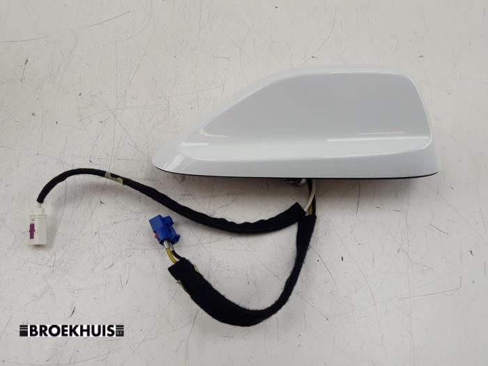 Używane Antena Chrysler Pacifica 3.6 V6 24V Cena € 50,00 Procedura marży oferowane przez Autobedrijf Broekhuis B.V.