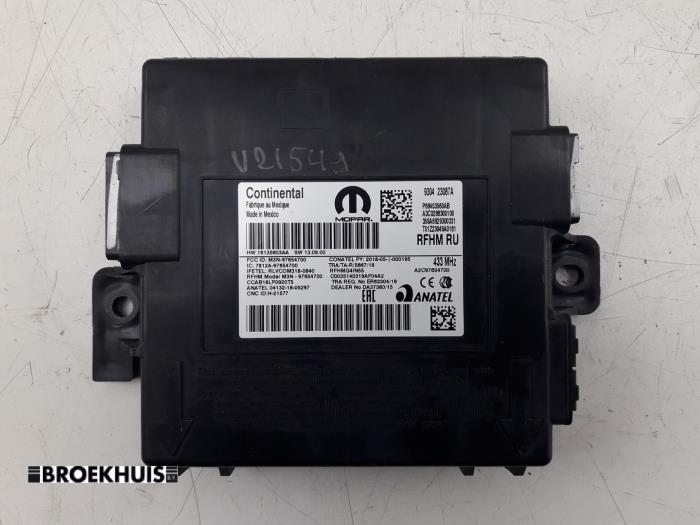 Używane Modul keyless vehicle Chrysler Pacifica 3.6 V6 24V Cena € 125,00 Procedura marży oferowane przez Autobedrijf Broekhuis B.V.