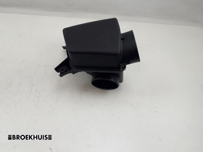 Gebrauchte Luftfiltergehäuse Chrysler Pacifica 3.6 V6 24V Preis € 50,00 Margenregelung angeboten von Autobedrijf Broekhuis B.V.