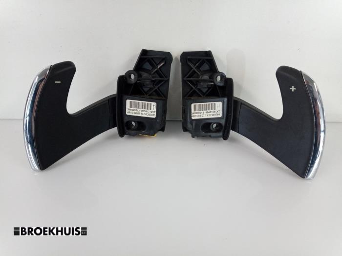 Usagé Kit manettes de commande Citroen C4 Grand Picasso (UA) 2.0 16V Autom. Prix € 25,00 Règlement à la marge proposé par Autobedrijf Broekhuis B.V.