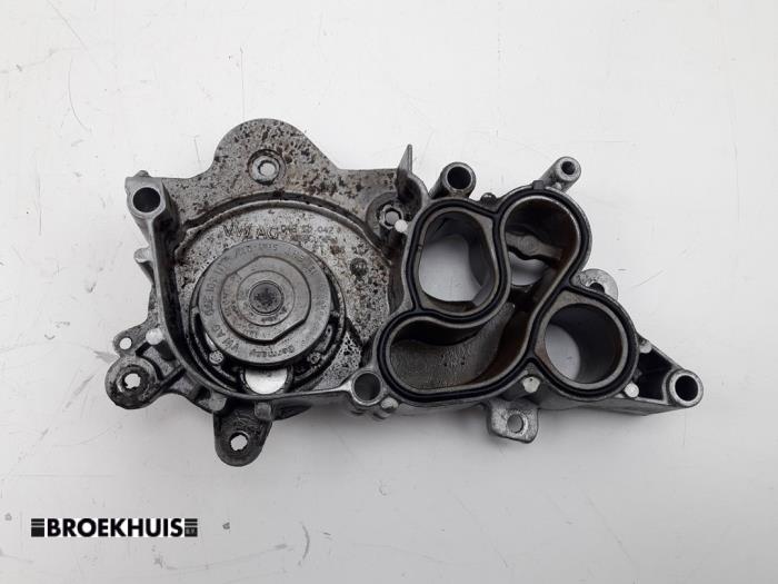 Begagnade Vattenpump Volkswagen Golf VII Variant (AUVV) 1.2 TSI BlueMotion 16V Pris € 25,00 Marginaltabell erbjuds av Autobedrijf Broekhuis B.V.