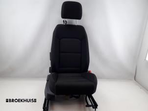 Used Seat, right Volkswagen Passat Variant (3G5) 1.6 TDI 16V Price € 175,00 Margin scheme offered by Autobedrijf Broekhuis B.V.