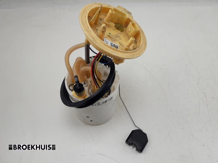 Bomba eléctrica de combustible de un Volkswagen Passat Variant (3G5) 1.6 TDI 16V 2016