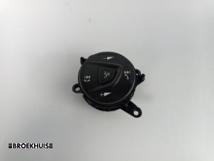 Used Steering wheel mounted radio control Ford Focus 3 Wagon 1.6 TDCi ECOnetic Price € 15,00 Margin scheme offered by Autobedrijf Broekhuis B.V.