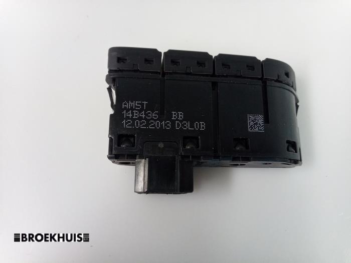 Start/stop switch from a Ford Focus 3 Wagon 1.6 TDCi ECOnetic 2013