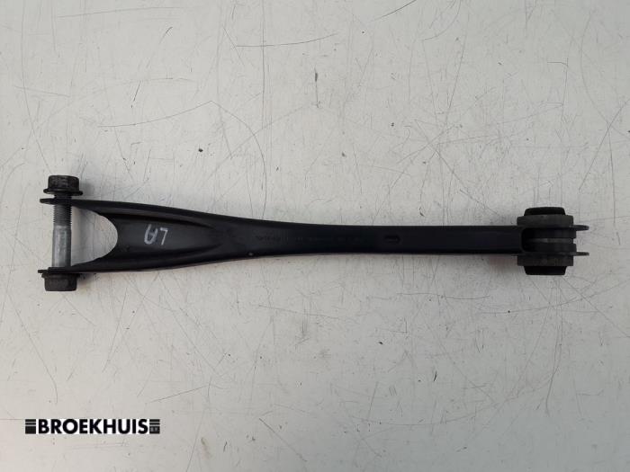 Rear wishbone, left from a BMW 3 serie (F30) 320i 2.0 16V 2018