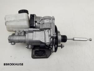 Used Brake pump Volkswagen Golf VII (AUA) 1.4 GTE 16V Price € 200,00 Margin scheme offered by Autobedrijf Broekhuis B.V.