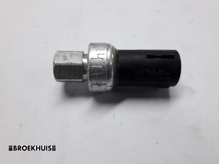 Begagnade Trycksensor, luftkonditionering Ford Focus 2 1.6 16V Pris € 10,00 Marginaltabell erbjuds av Autobedrijf Broekhuis B.V.