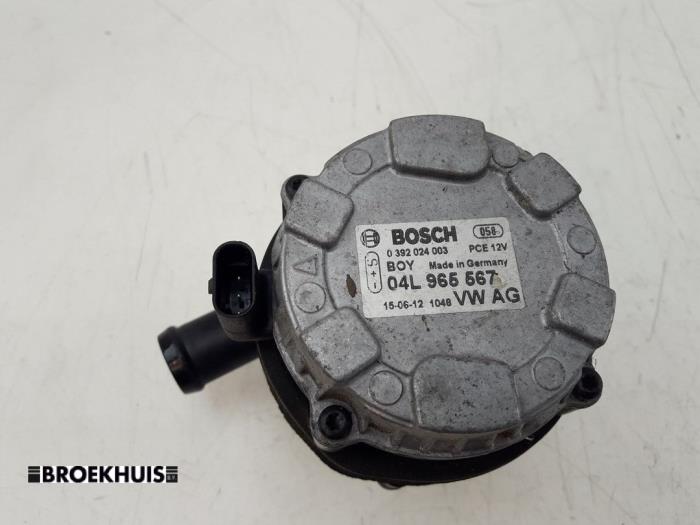 Pompe à eau d'un Volkswagen Golf VII (AUA) 1.4 GTE 16V 2015