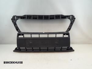 Used Front bumper, central component Citroen Jumper (U9) 2.0 BlueHDi 110 Price € 72,60 Inclusive VAT offered by Autobedrijf Broekhuis B.V.