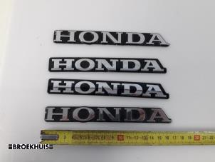 Gebrauchte Emblem Honda Accord (CL/CN) Preis € 10,00 Margenregelung angeboten von Autobedrijf Broekhuis B.V.