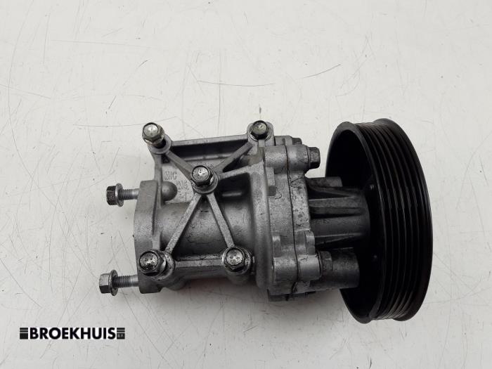 Begagnade Vattenpump Mitsubishi Outlander (GF/GG) 2.0 16V 4x2 Pris € 60,00 Marginaltabell erbjuds av Autobedrijf Broekhuis B.V.