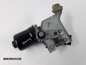 Gebrauchte Scheibenwischermotor vorne Opel Corsa F (UB/UH/UP) Electric 50kWh Preis € 50,00 Margenregelung angeboten von Autobedrijf Broekhuis B.V.