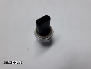 Used Pressure sensor airco Opel Corsa F (UB/UH/UP) Electric 50kWh Price € 15,00 Margin scheme offered by Autobedrijf Broekhuis B.V.