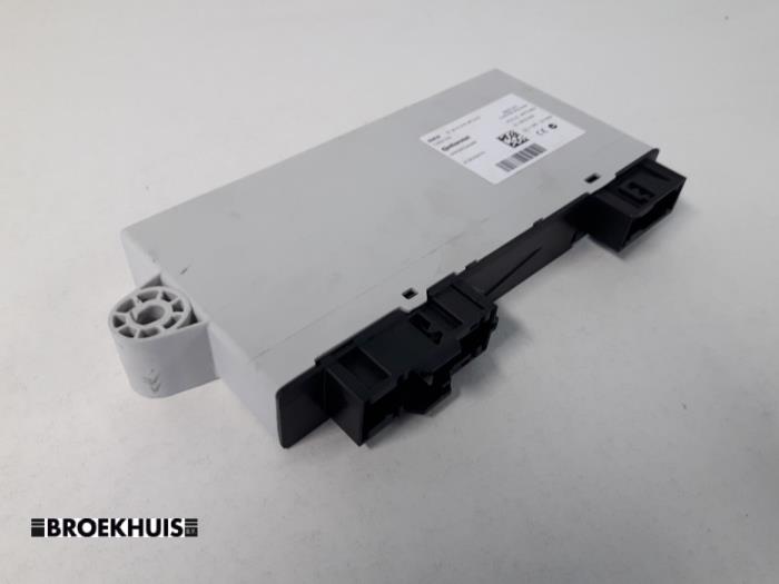 Używane Modul Comfort BMW 5 serie Touring (F11) 520d 16V Cena € 75,00 Procedura marży oferowane przez Autobedrijf Broekhuis B.V.