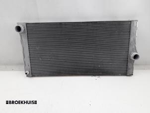 Used Radiator BMW 5 serie Touring (F11) 520d 16V Price € 150,00 Margin scheme offered by Autobedrijf Broekhuis B.V.