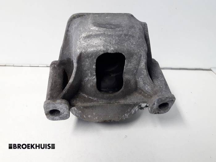 Engine mount Audi A4 Avant 1.8 TFSI 16V - 8R0199381 CJEB 