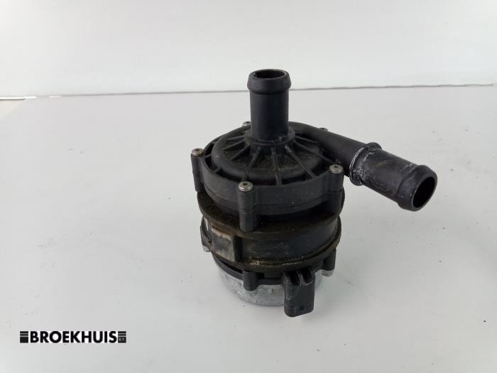 Begagnade Extra vattenpump Polestar Polestar 2 78kWh Long Range Dual Motor Pris € 100,00 Marginaltabell erbjuds av Autobedrijf Broekhuis B.V.