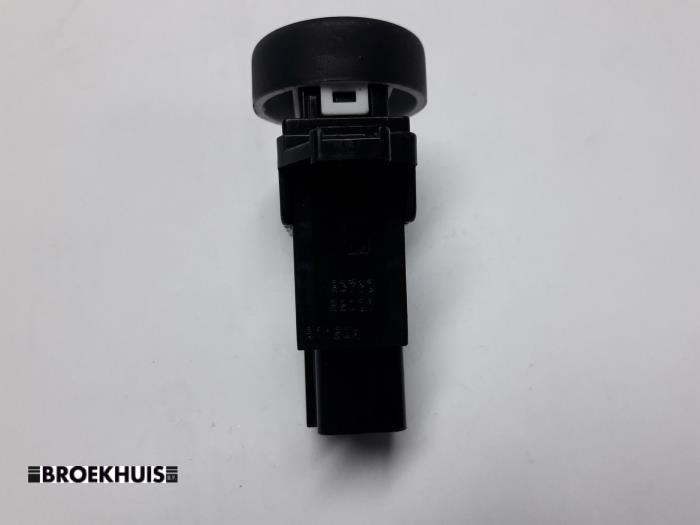 Rear window heating switch from a Hyundai Accent II/Excel II/Pony 1.3i 12V 1999
